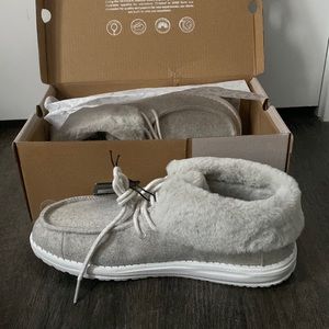 Brand new Britt Hey Dudes